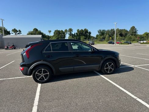 Certified 2024 Kia Niro LX FWD image 5