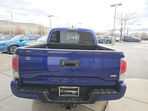 Used 2023 Toyota Tacoma TRD Sport image 5