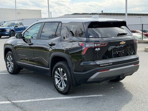 New 2026 Chevrolet Equinox LT w/ Convenience Package II AWD/4WD image 11