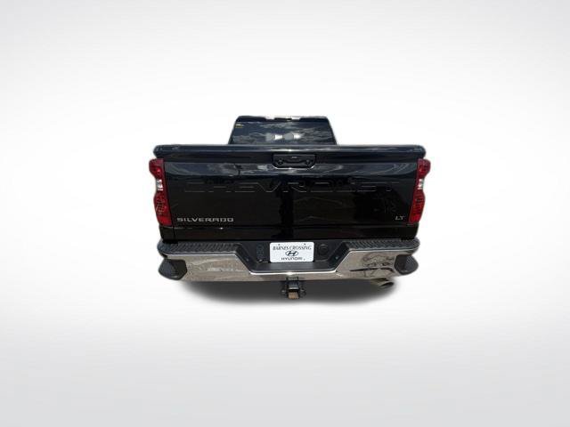 Used 2025 Chevrolet Silverado 2500 LT w/ Convenience Package AWD/4WD image 4