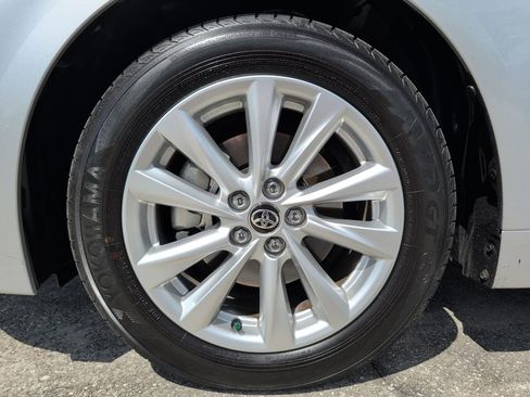 Used 2024 Toyota Corolla XLE FWD image 32