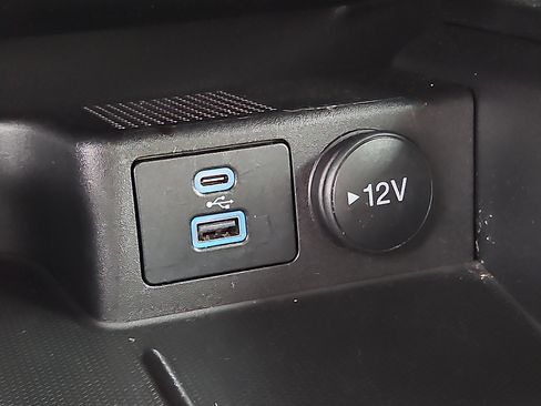 Used 2022 Ford Escape SE w/ Convenience Package image 23