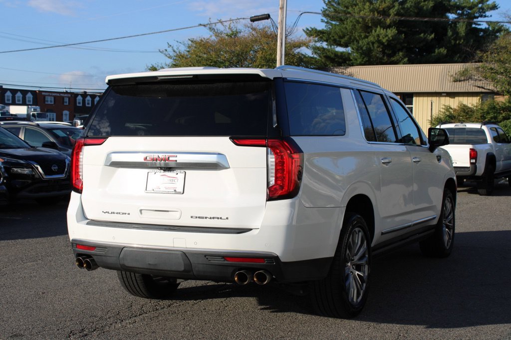 Used 2021 GMC Yukon XL Denali w/ Denali Premium Package AWD/4WD image 7