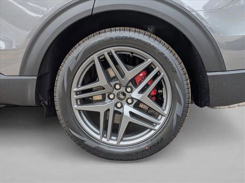 New 2026 Ford Explorer ST image 10