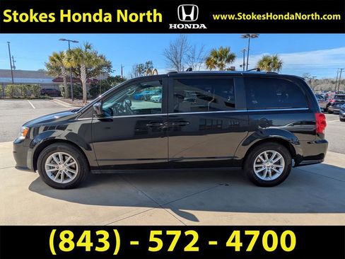 Used 2018 Dodge Grand Caravan SXT image 7
