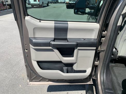 Used 2019 Ford F350 XL w/ Power Equipment Group AWD/4WD image 27