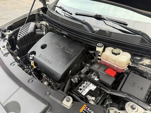 Used 2018 Chevrolet Traverse LT AWD/4WD image 12