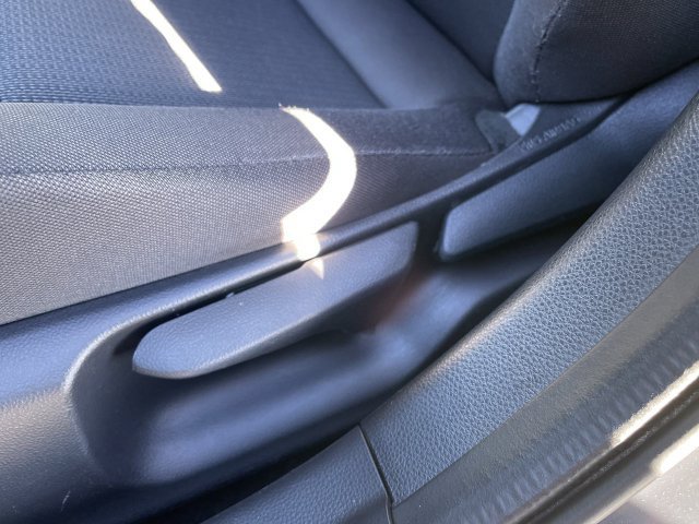 Used 2025 Toyota Prius LE FWD image 14