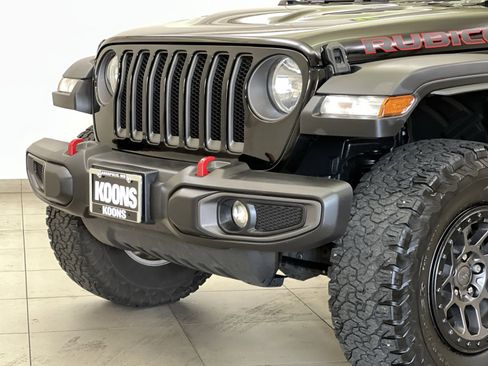 Used 2022 Jeep Wrangler Unlimited Rubicon w/ Xtreme Recon 35" Tire Package image 27