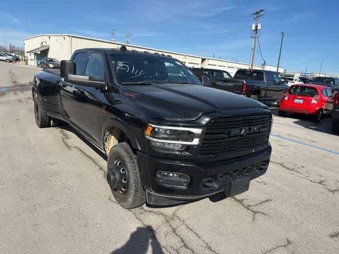 Used 2022 RAM 3500 Laramie image 20