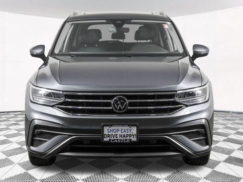 Used 2022 Volkswagen Tiguan SE AWD/4WD image 12