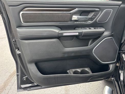 Used 2022 RAM 1500 Laramie AWD/4WD image 12