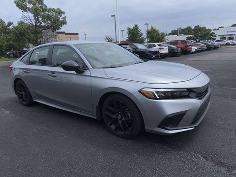 Used 2024 Honda Civic Sport image 17