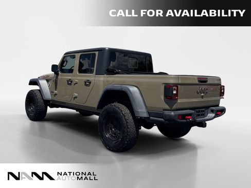 Used 2020 Jeep Gladiator Rubicon AWD/4WD image 3