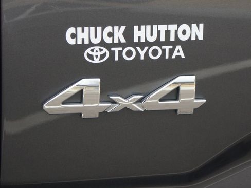 Used 2022 Toyota Tacoma SR image 15