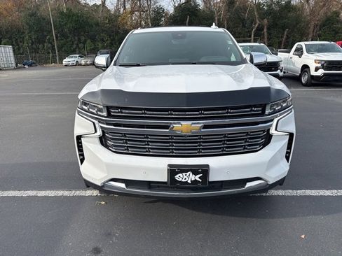 Used 2024 Chevrolet Suburban Premier image 8