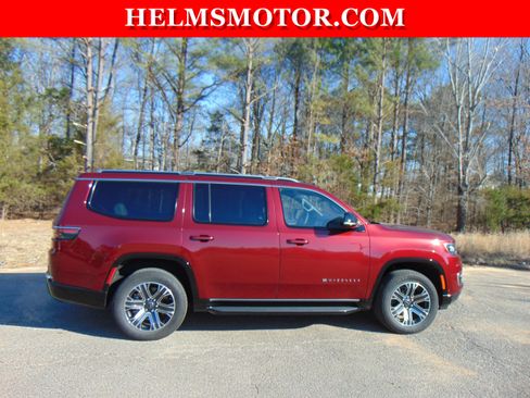 Certified 2025 Jeep Wagoneer 4WD image 13