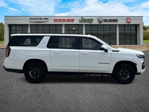 Used 2021 Chevrolet Suburban Z71 AWD/4WD image 3