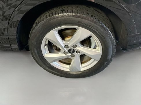 Used 2021 Audi Q3 2.0T Premium w/ Convenience Package AWD/4WD image 31