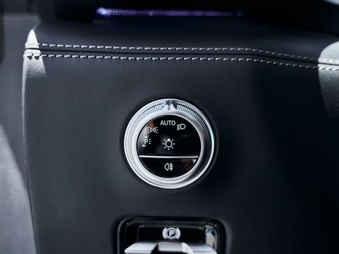 Used 2022 Mercedes-Benz SL 63 AMG 4MATIC w/ AMG Aerodynamic Package image 48