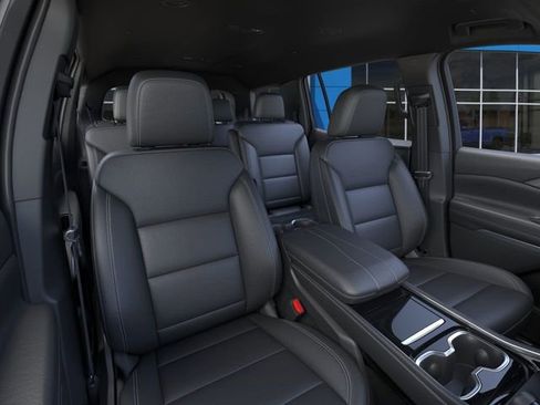 New 2026 Chevrolet Traverse LT w/ Driver Confidence Package image 17