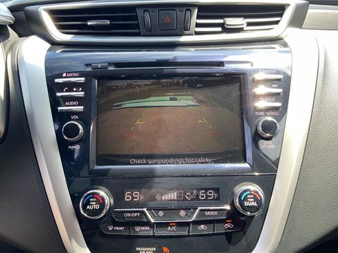 Used 2022 Nissan Murano S AWD/4WD image 31