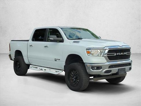 Used 2020 RAM 1500 Big Horn AWD/4WD image 3