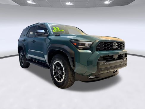 Used 2025 Toyota 4Runner TRD Off-Road Premium AWD/4WD image 7