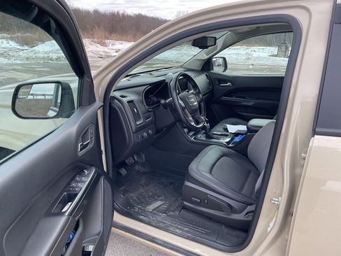 Used 2022 GMC Canyon AT4 w/ Trailering Package image 12