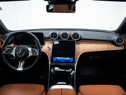 Used 2023 Mercedes-Benz C 300 4MATIC Sedan image 16