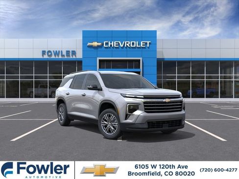 New 2026 Chevrolet Traverse LT w/ Driver Confidence Package AWD/4WD image 1