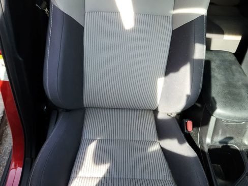 Used 2015 Toyota RAV4 XLE FWD image 18