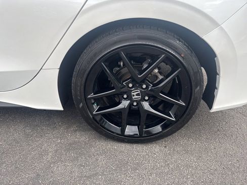 Used 2023 Honda Civic Sport image 14