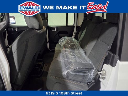 New 2026 Jeep Gladiator Willys image 15