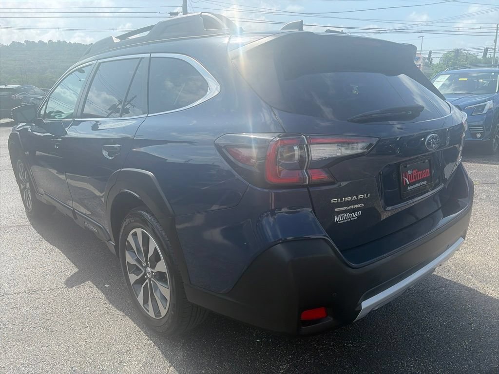 Used 2024 Subaru Outback Limited AWD/4WD image 5
