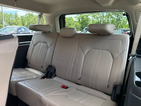 Used 2024 Ford Expedition Max Limited RWD image 30