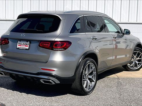 Used 2021 Mercedes-Benz GLC 300 4MATIC image 17