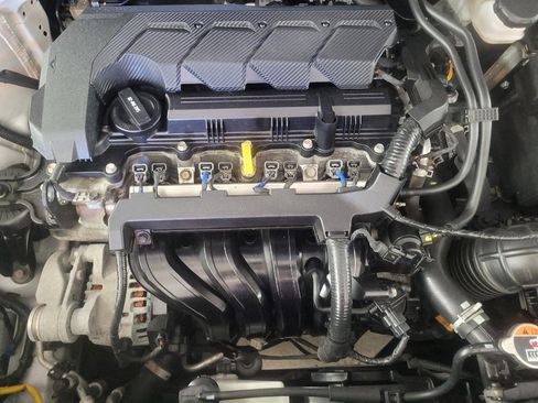 Used 2021 Hyundai Venue SE FWD image 30