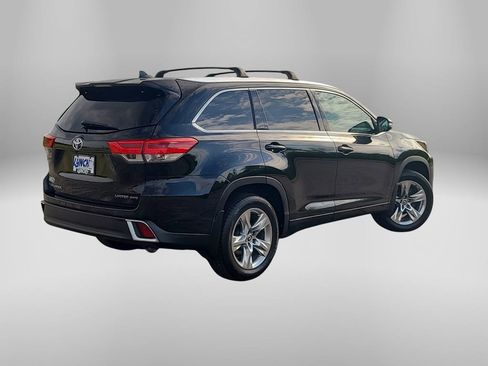 Used 2018 Toyota Highlander Limited AWD/4WD image 4