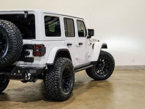 Used 2022 Jeep Wrangler Unlimited Rubicon w/ Trailer Tow Package image 36