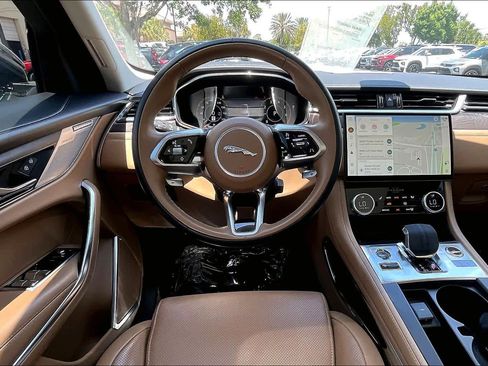 Used 2023 Jaguar F-PACE S AWD/4WD image 6