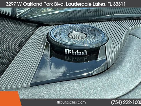 Used 2022 Jeep Grand Cherokee Summit w/ Luxury Tech Group V image 25