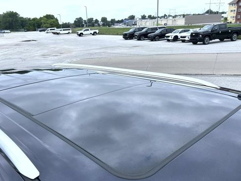 Certified 2023 Cadillac Escalade Premium Luxury Platinum AWD/4WD image 13