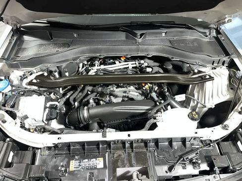 Used 2025 Ford Explorer ST-Line AWD/4WD image 12