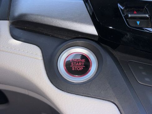 Used 2025 Honda Odyssey EX-L image 9