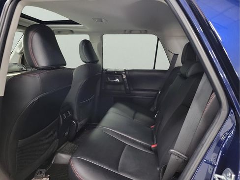 Certified 2022 Toyota 4Runner TRD Off-Road Premium w/ Moonroof Package AWD/4WD image 8
