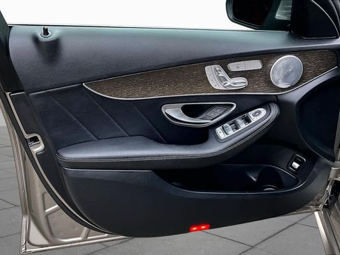Used 2020 Mercedes-Benz C 300 4MATIC Sedan image 21