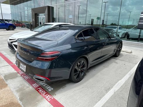 Used 2022 Genesis G70 3.3T RWD image 6