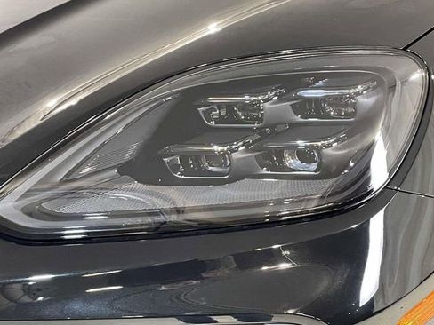 New 2026 Porsche Cayenne Turbo AWD/4WD image 11