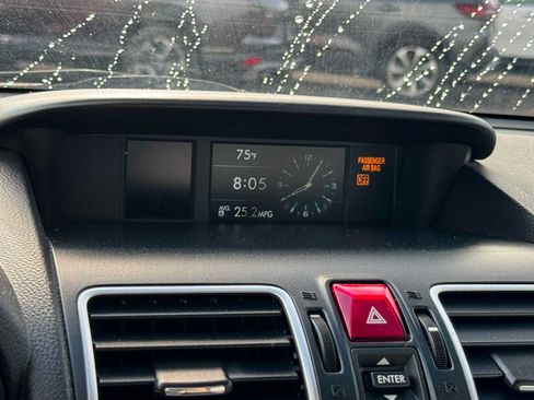 Used 2018 Subaru Forester 2.5i Premium w/ All-Weather Package AWD/4WD image 18